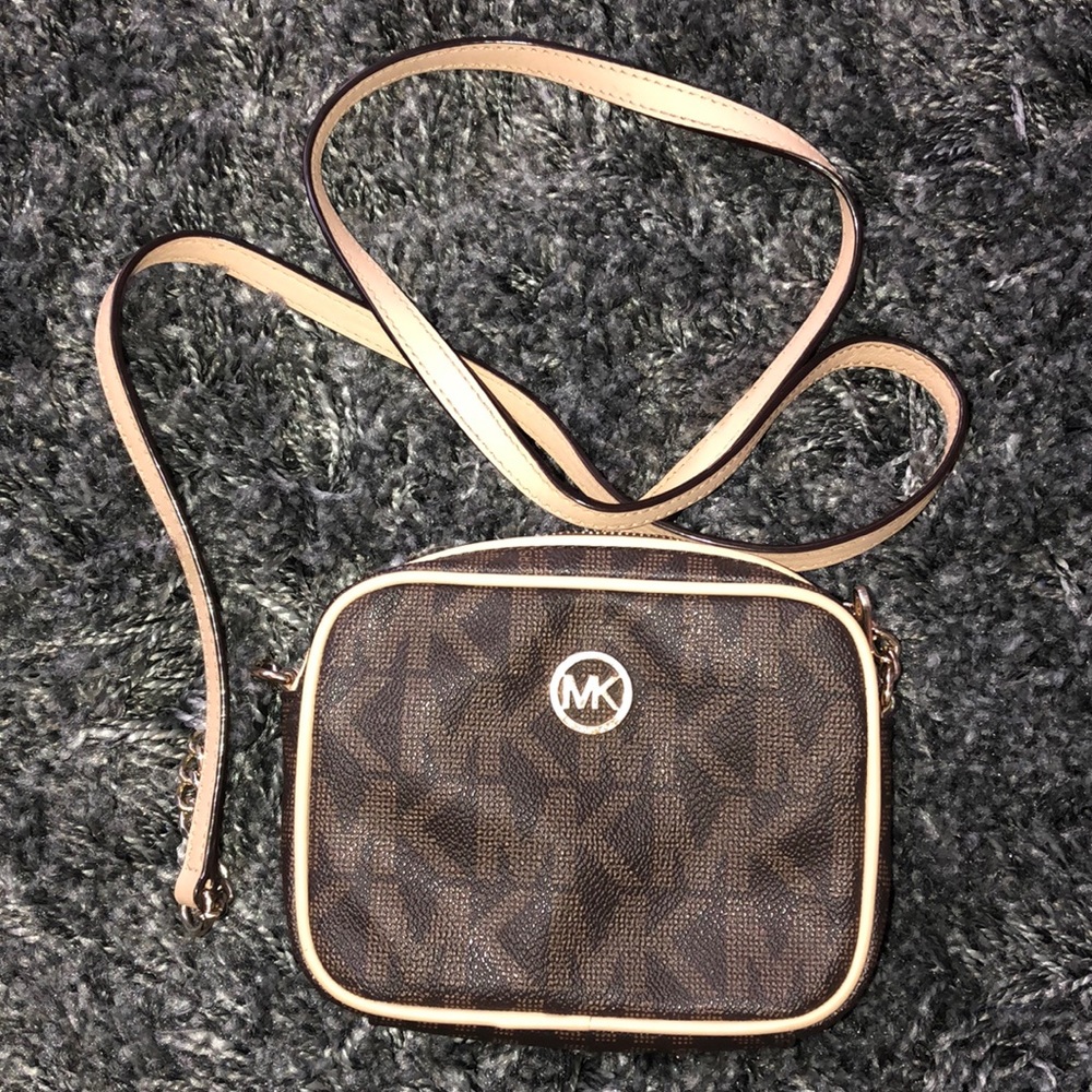 Michael Kors cross body